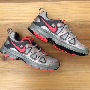 Nike Trail Alford 10 Athletic Shoes